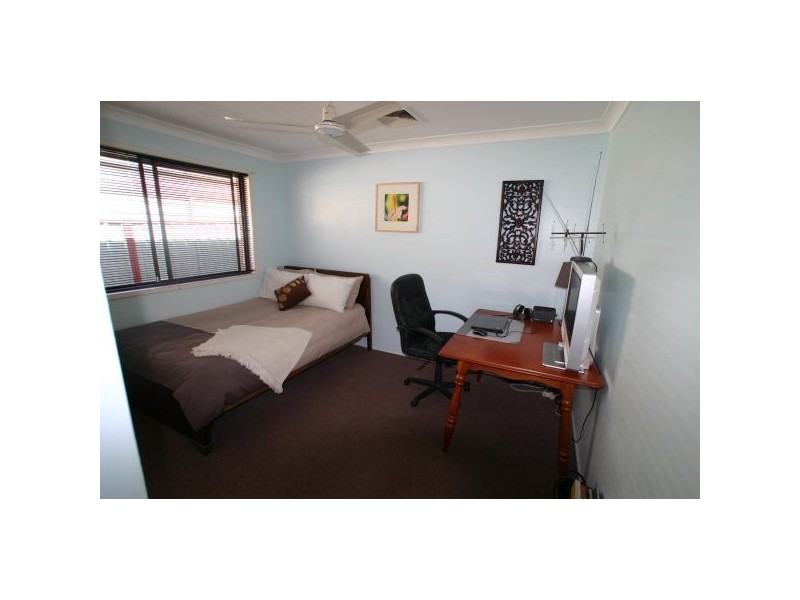 2 Faust St, Strathpine QLD 4500