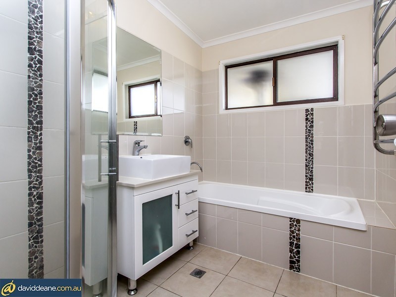 56 Hansen Dr, Lawnton QLD 4501