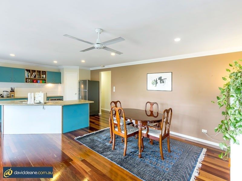 7 Midson St, Petrie QLD 4502