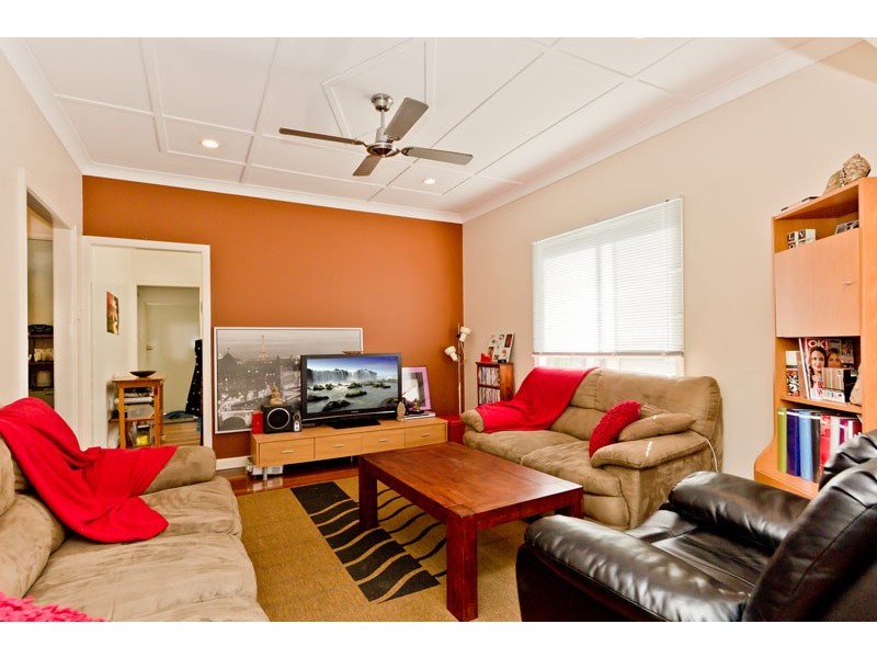 32 Church Rd, Zillmere QLD 4034