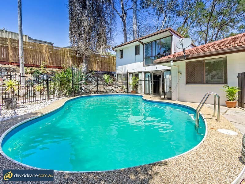 17 Killara Cres, Petrie QLD 4502