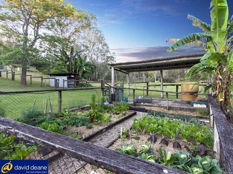 22 Whiteside Rd, Whiteside QLD 4503