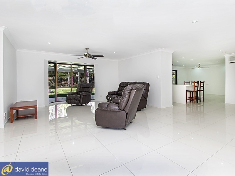 1 Lindale Ct, Cashmere QLD 4500
