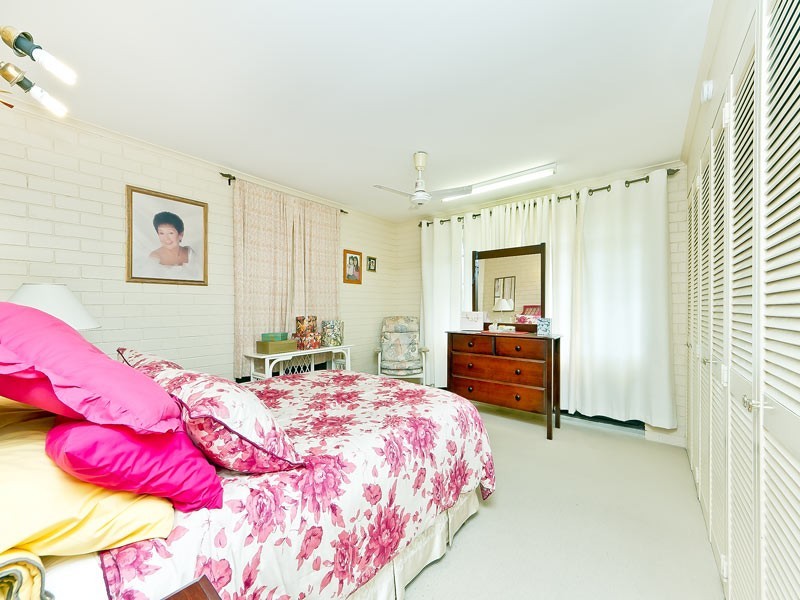 15 Schubert St, Strathpine QLD 4500