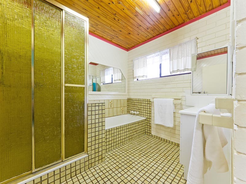 15 Schubert St, Strathpine QLD 4500