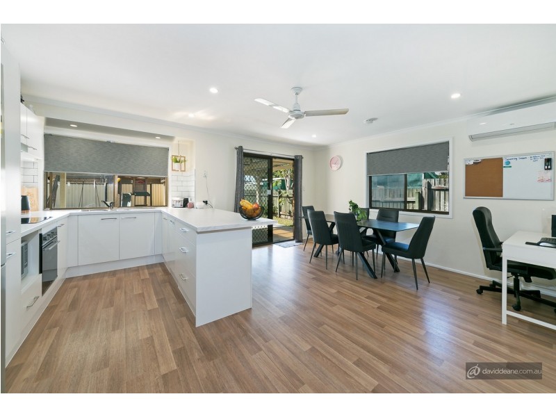 18 Sunderland Drive, Bray Park QLD 4500