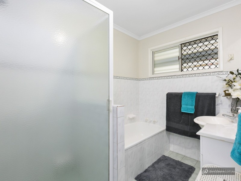 46 Hedge Street, Strathpine QLD 4500