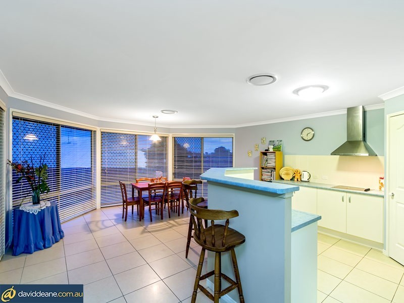 12 Glenveagh Pl, Kallangur QLD 4503