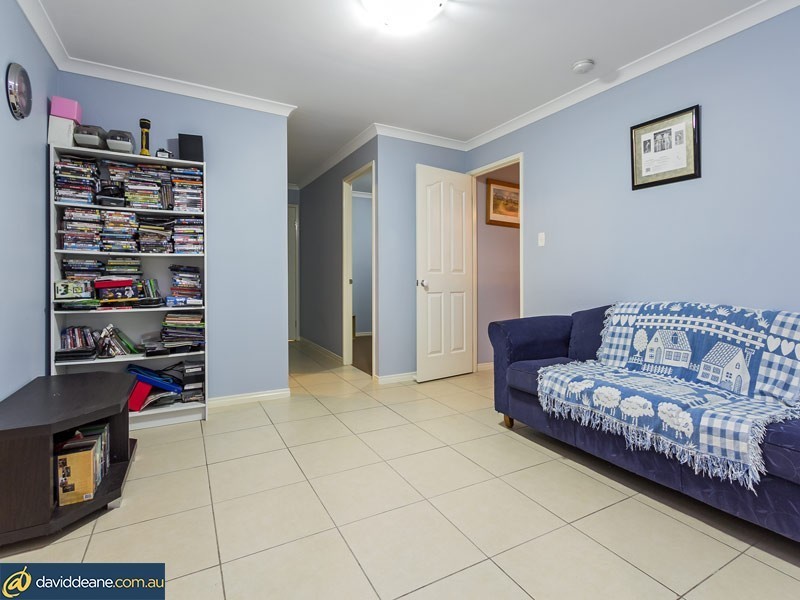 12 Glenveagh Pl, Kallangur QLD 4503