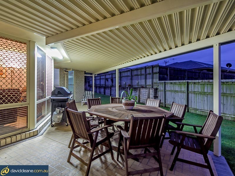 12 Glenveagh Pl, Kallangur QLD 4503