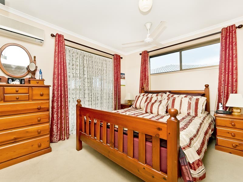 2 Pitchie St, Strathpine QLD 4500