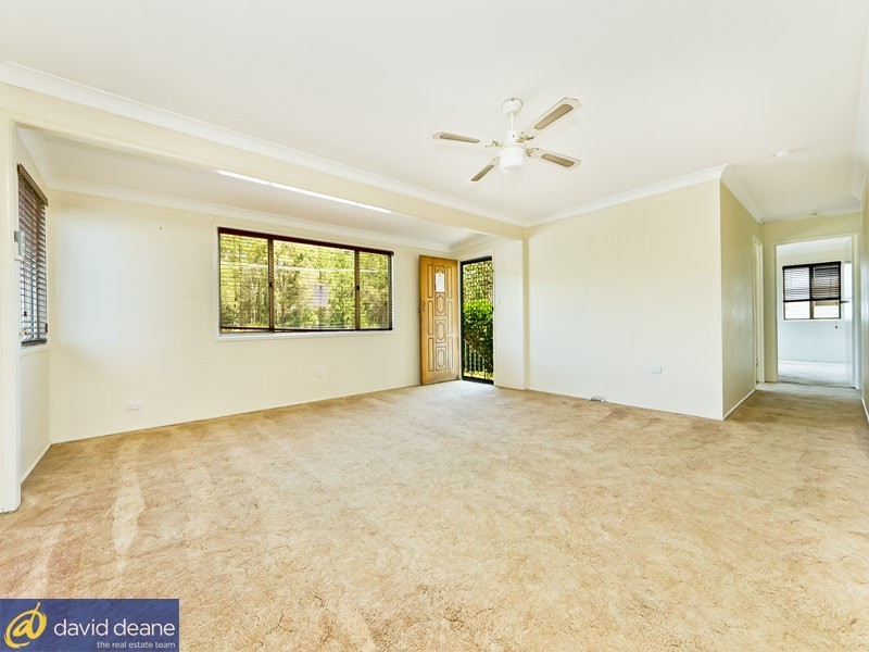 49 Dohles Rocks Rd, Kallangur QLD 4503