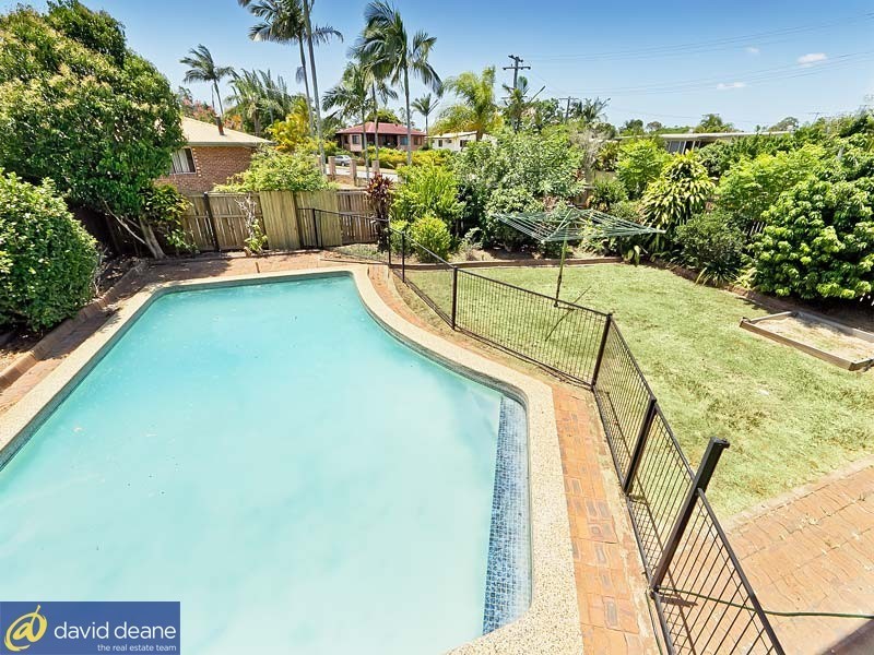 49 Dohles Rocks Rd, Kallangur QLD 4503