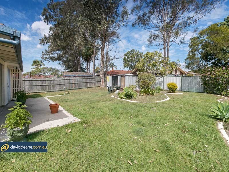 20 Woodlands Avenue, Petrie QLD 4502