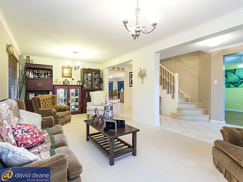 40 Hunter Cct, Petrie QLD 4502