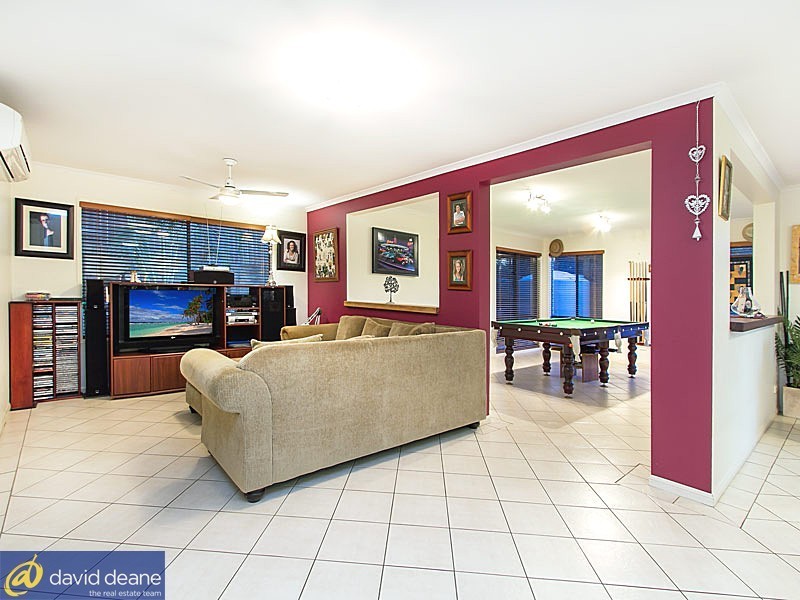 40 Hunter Cct, Petrie QLD 4502