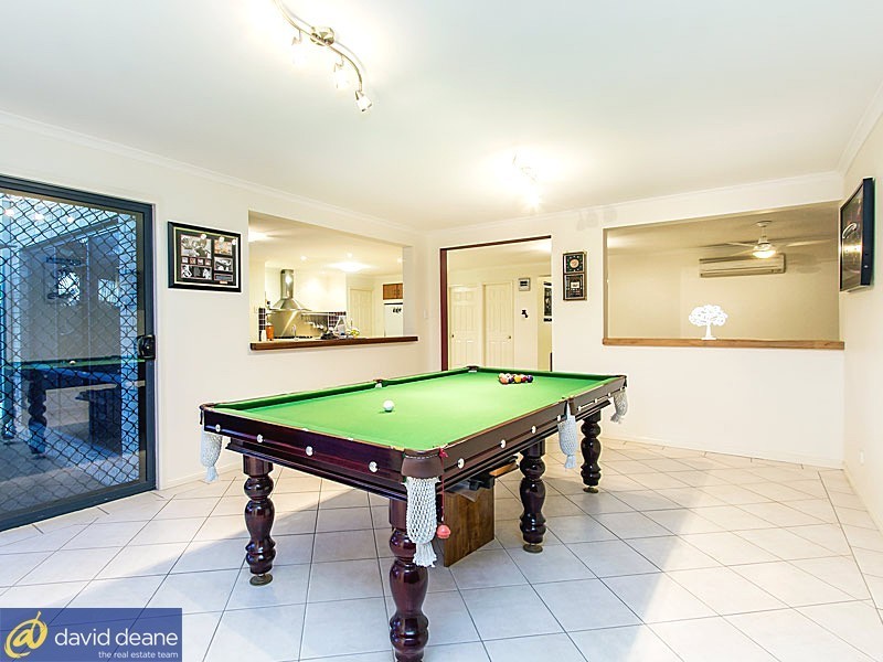 40 Hunter Cct, Petrie QLD 4502