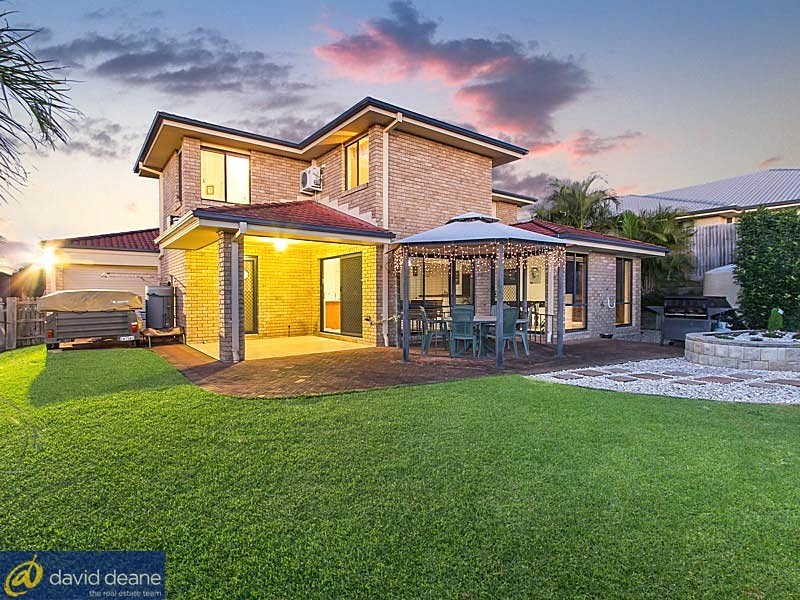 40 Hunter Cct, Petrie QLD 4502