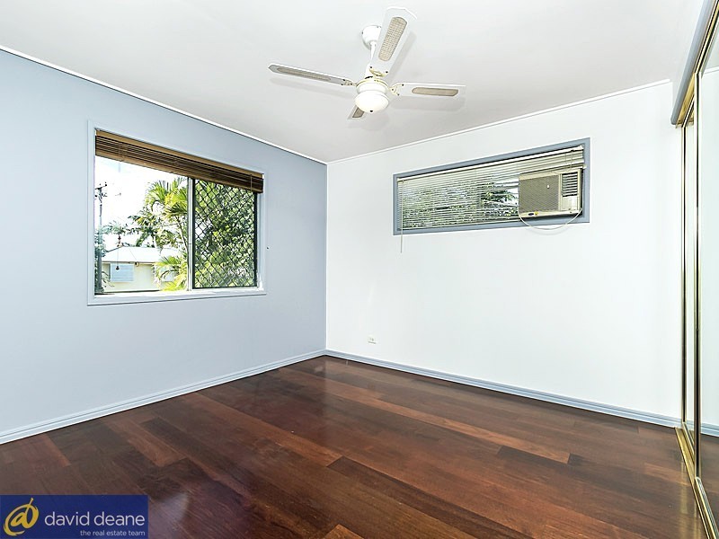 9 Lyndon St, Kallangur QLD 4503