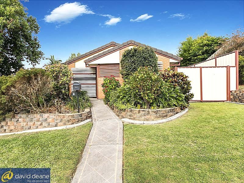 9 Voltaire Cres, Petrie QLD 4502