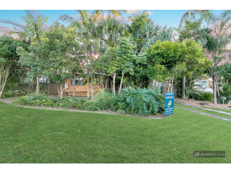 6 Boorogari Place, Petrie QLD 4502