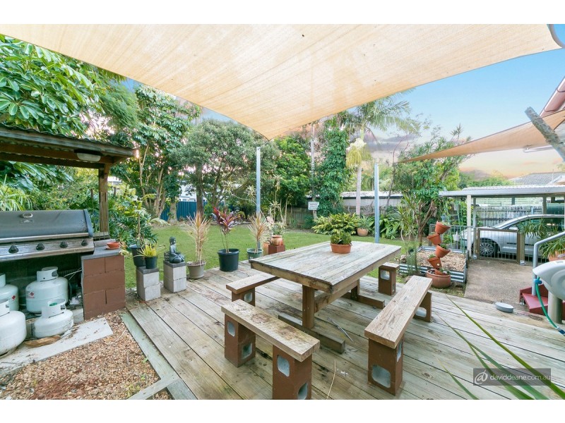 6 Boorogari Place, Petrie QLD 4502