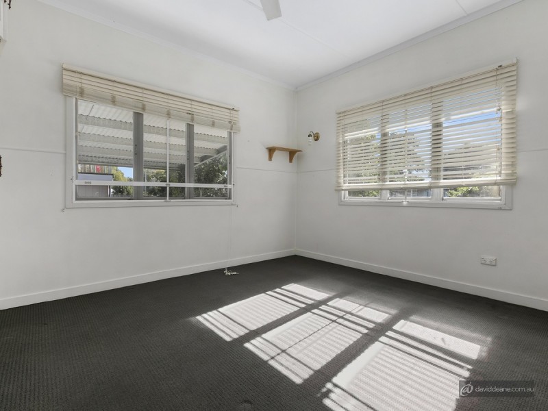 27 Bray Road, Lawnton QLD 4501