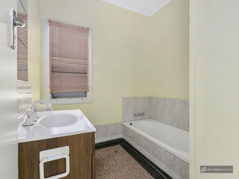 27 Bray Road, Lawnton QLD 4501