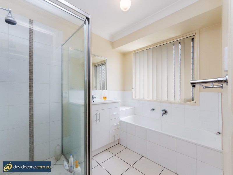 2 Dauntless Lane, Bray Park QLD 4500