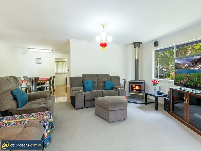 221 Bray Road, Lawnton QLD 4501