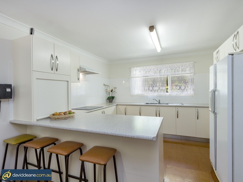 221 Bray Road, Lawnton QLD 4501