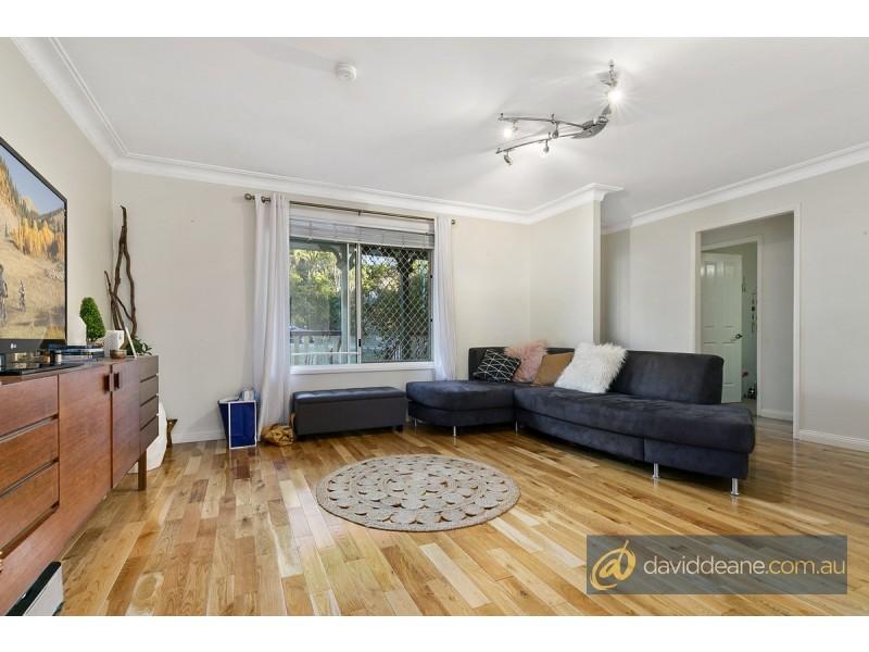 11 Frenchs Rd, Petrie QLD 4502