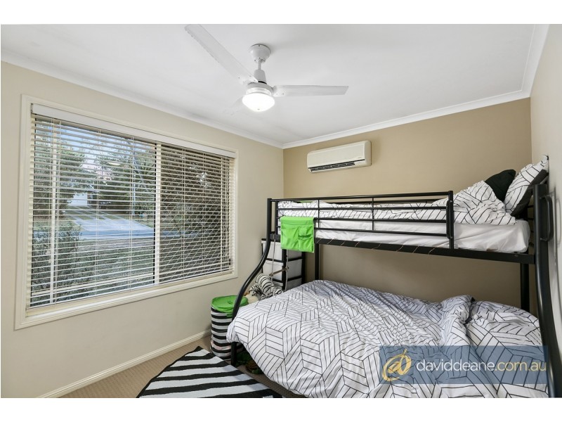 11 Frenchs Rd, Petrie QLD 4502