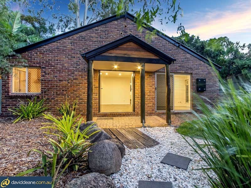31 Constantia Dr, Petrie QLD 4502