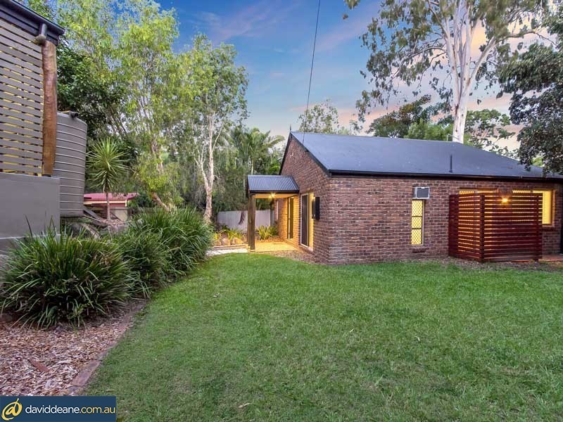 31 Constantia Dr, Petrie QLD 4502