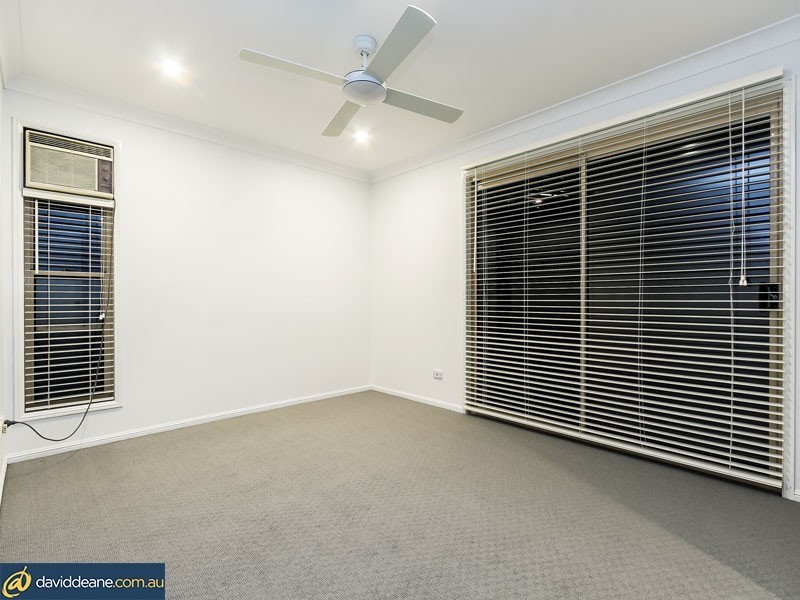 31 Constantia Dr, Petrie QLD 4502