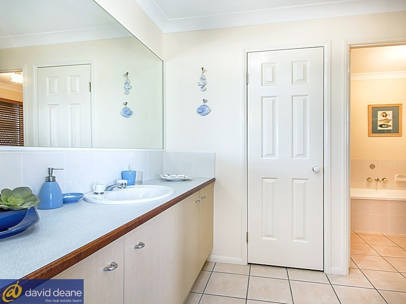 98 Barbour Rd, Bracken Ridge QLD 4017