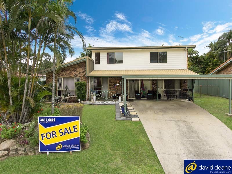 17 Voltaire Cres, Petrie QLD 4502