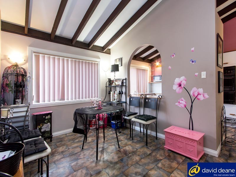 17 Voltaire Cres, Petrie QLD 4502