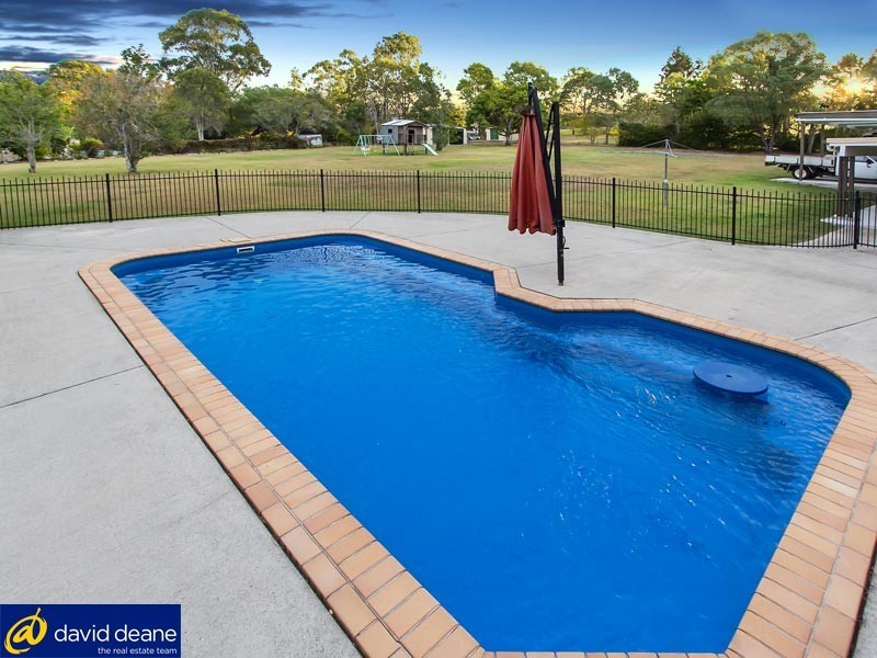 37 Vores Rd, Whiteside QLD 4503