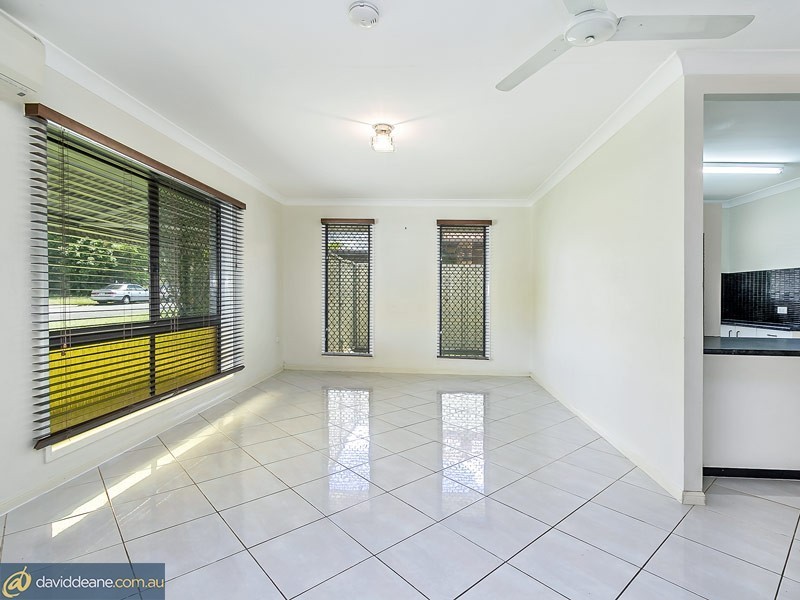 6 Lorraine Ct, Lawnton QLD 4501