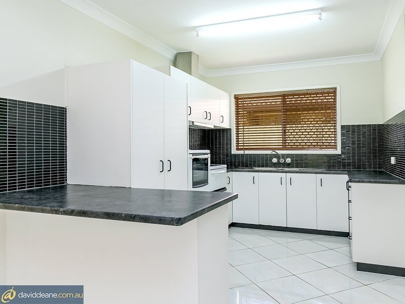 6 Lorraine Ct, Lawnton QLD 4501
