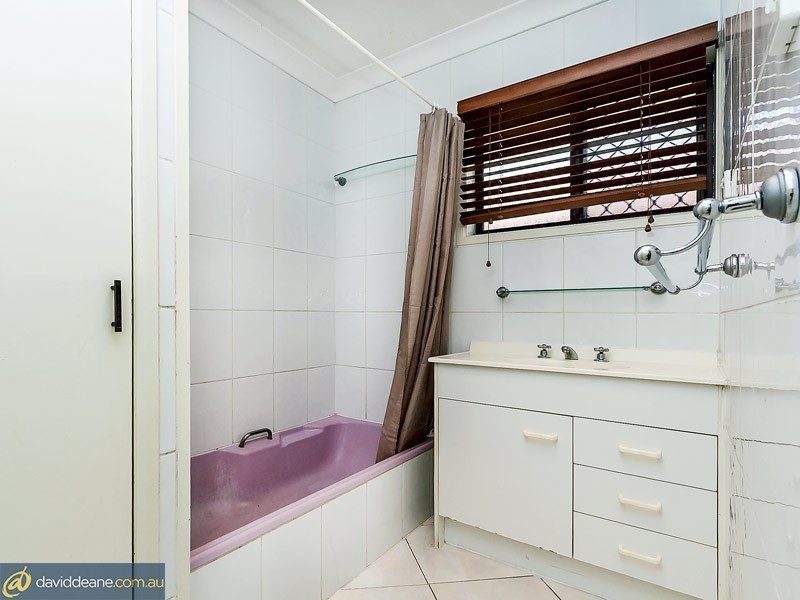 6 Lorraine Ct, Lawnton QLD 4501