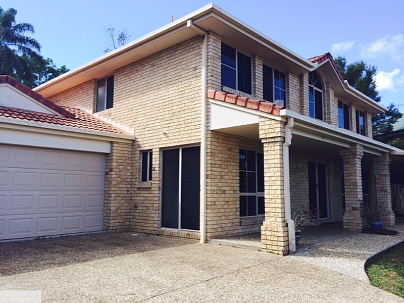 8 Ritchie Ct, Petrie QLD 4502