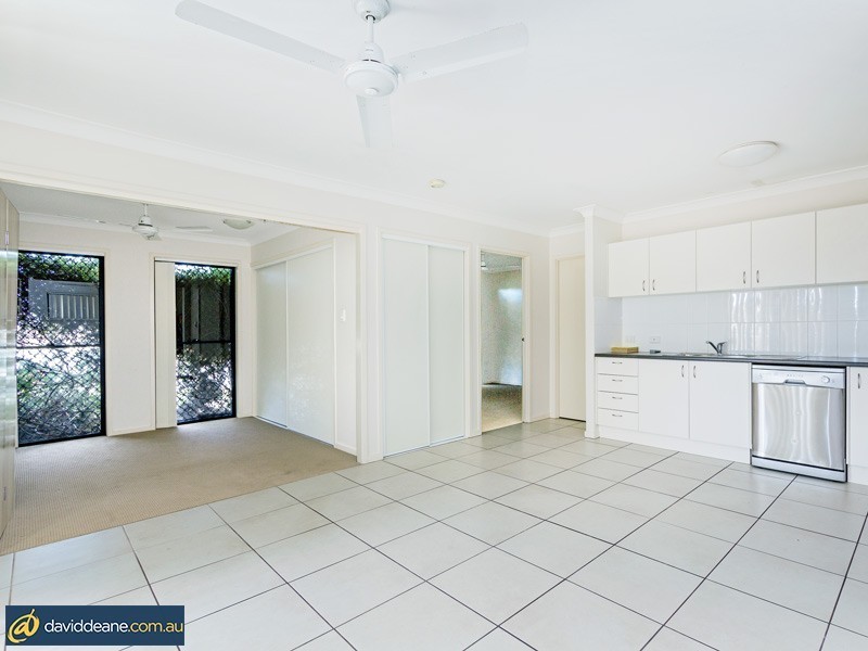 1/14 and 2/14 Oakwood Road, Warner QLD 4500