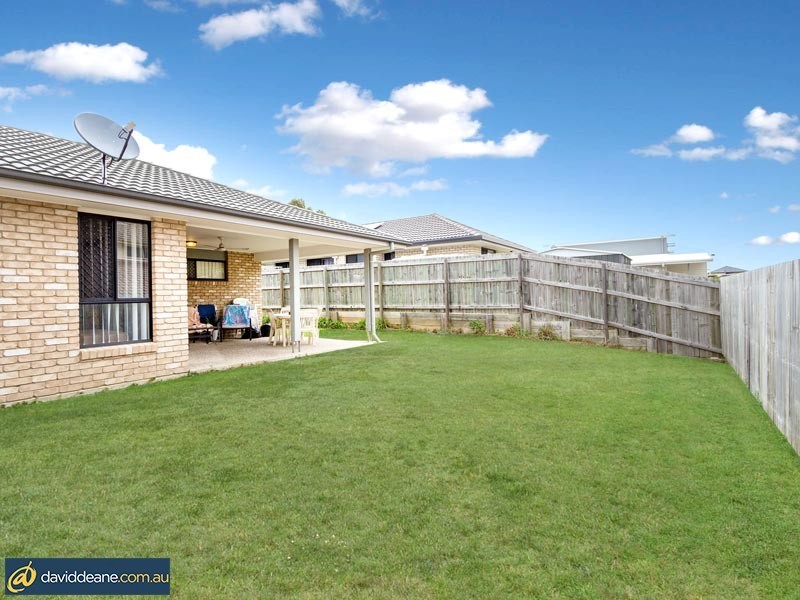 1/14 and 2/14 Oakwood Road, Warner QLD 4500