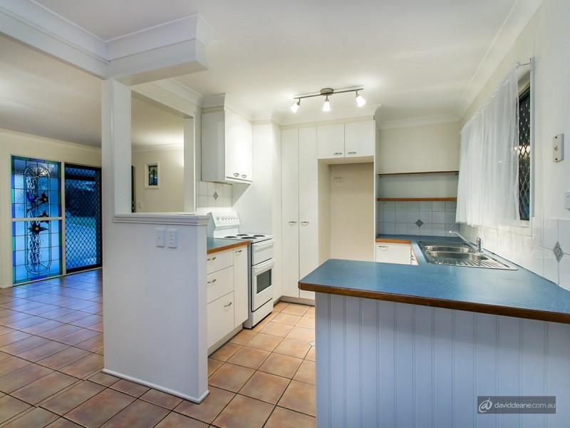 14 Killara Crescent, Petrie QLD 4502