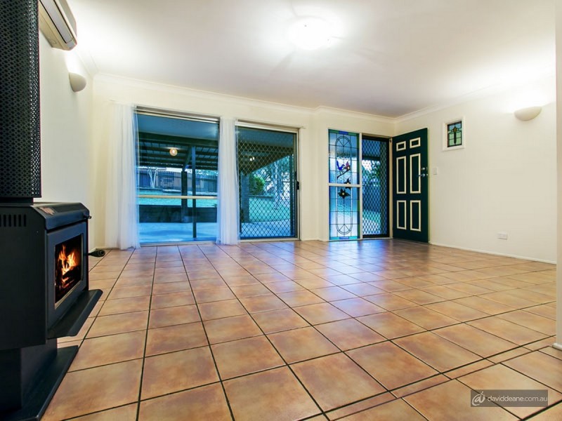 14 Killara Crescent, Petrie QLD 4502