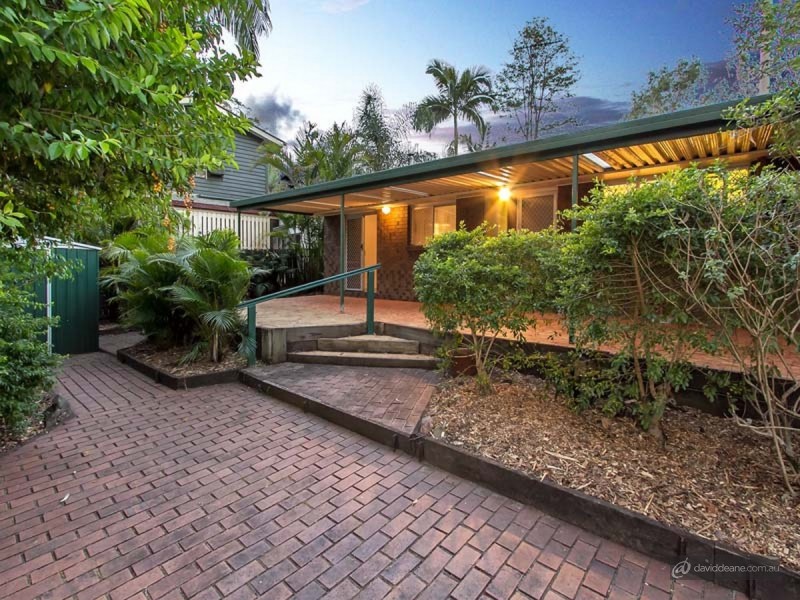 14 Killara Crescent, Petrie QLD 4502