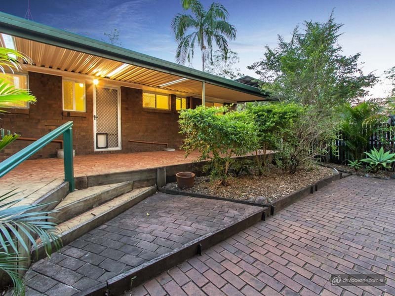 14 Killara Crescent, Petrie QLD 4502